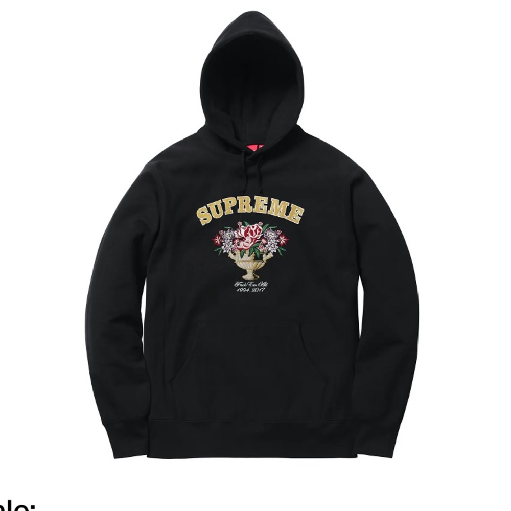 SALE: supreme centerpiece hoodie floral Medium
